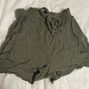 Tie Front High-Waisted H&M Shorts